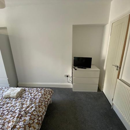 The Sunflower En-Suite Room Plymouth Bagian luar foto