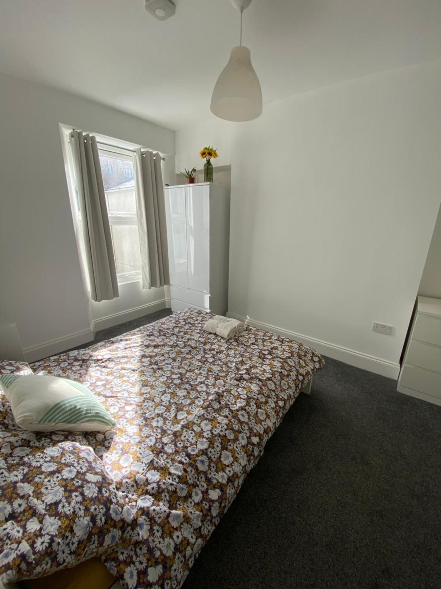 The Sunflower En-Suite Room Plymouth Bagian luar foto