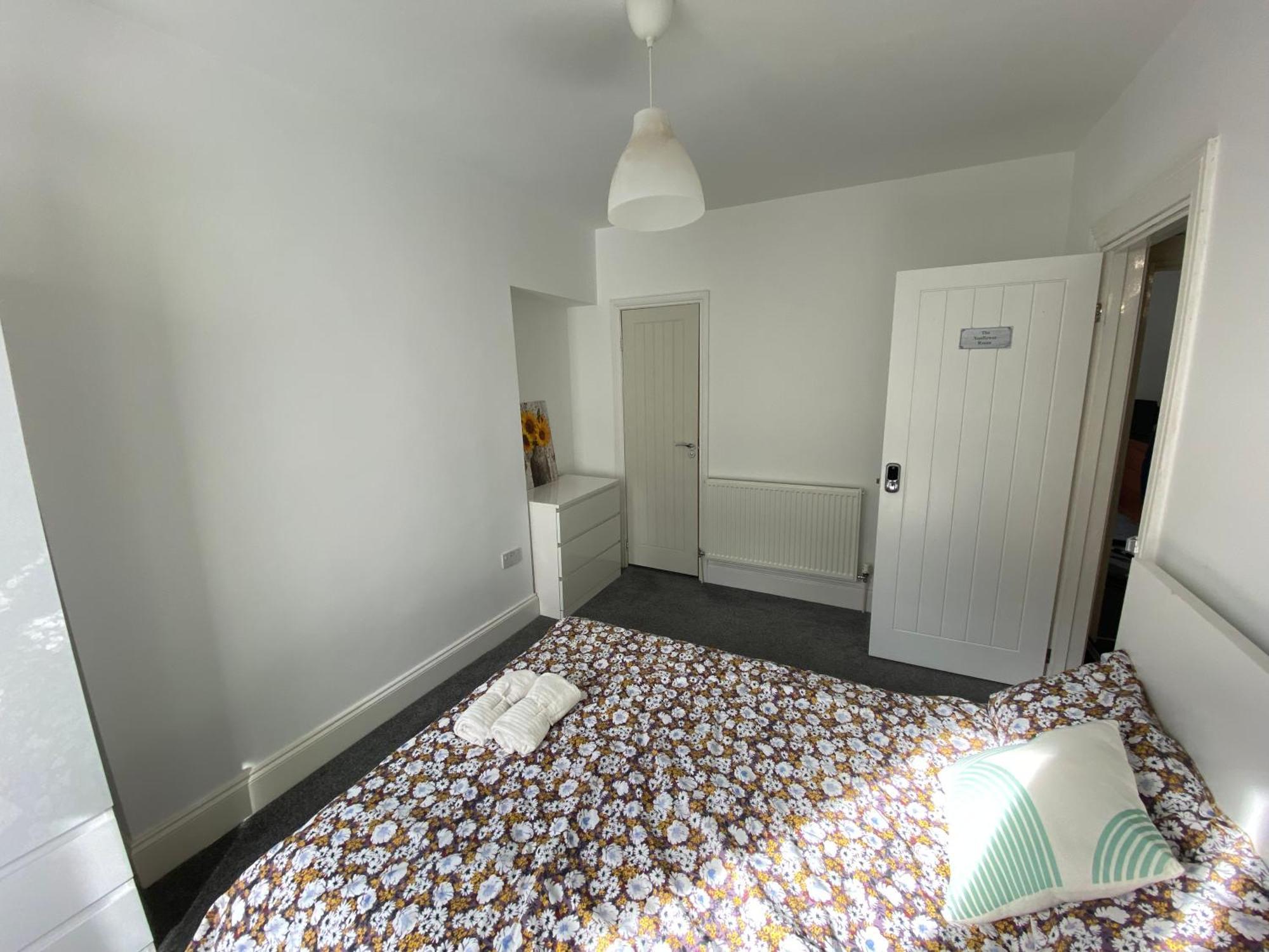 The Sunflower En-Suite Room Plymouth Bagian luar foto